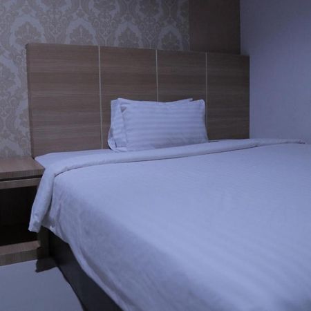 Reddoorz @ Pasangkayu Mamuju Utara 호텔 외부 사진