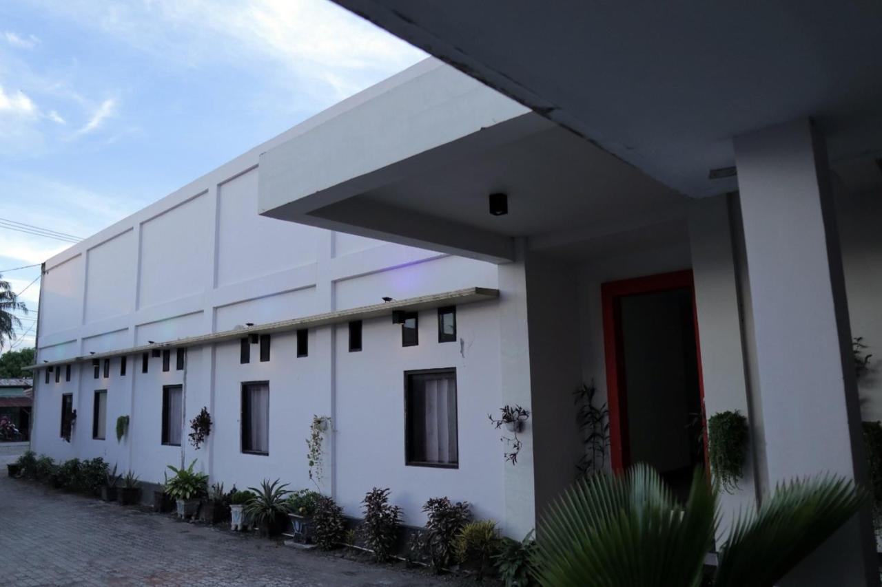 Reddoorz @ Pasangkayu Mamuju Utara 호텔 외부 사진